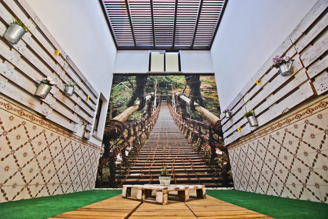 Suite Thing Hostel Lagos Exterior photo